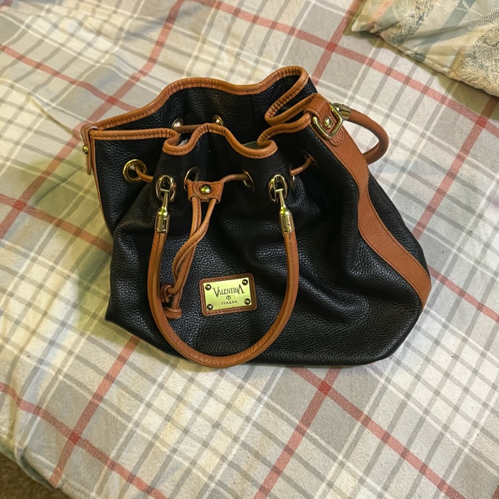 A Valentina purse leather Italian gold brown hand bag pre owned. I